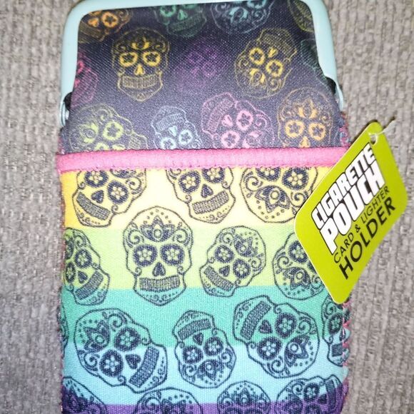 NWT SkullCandy cigarette pouch, card, and lighter holder - Picture 2 of 7